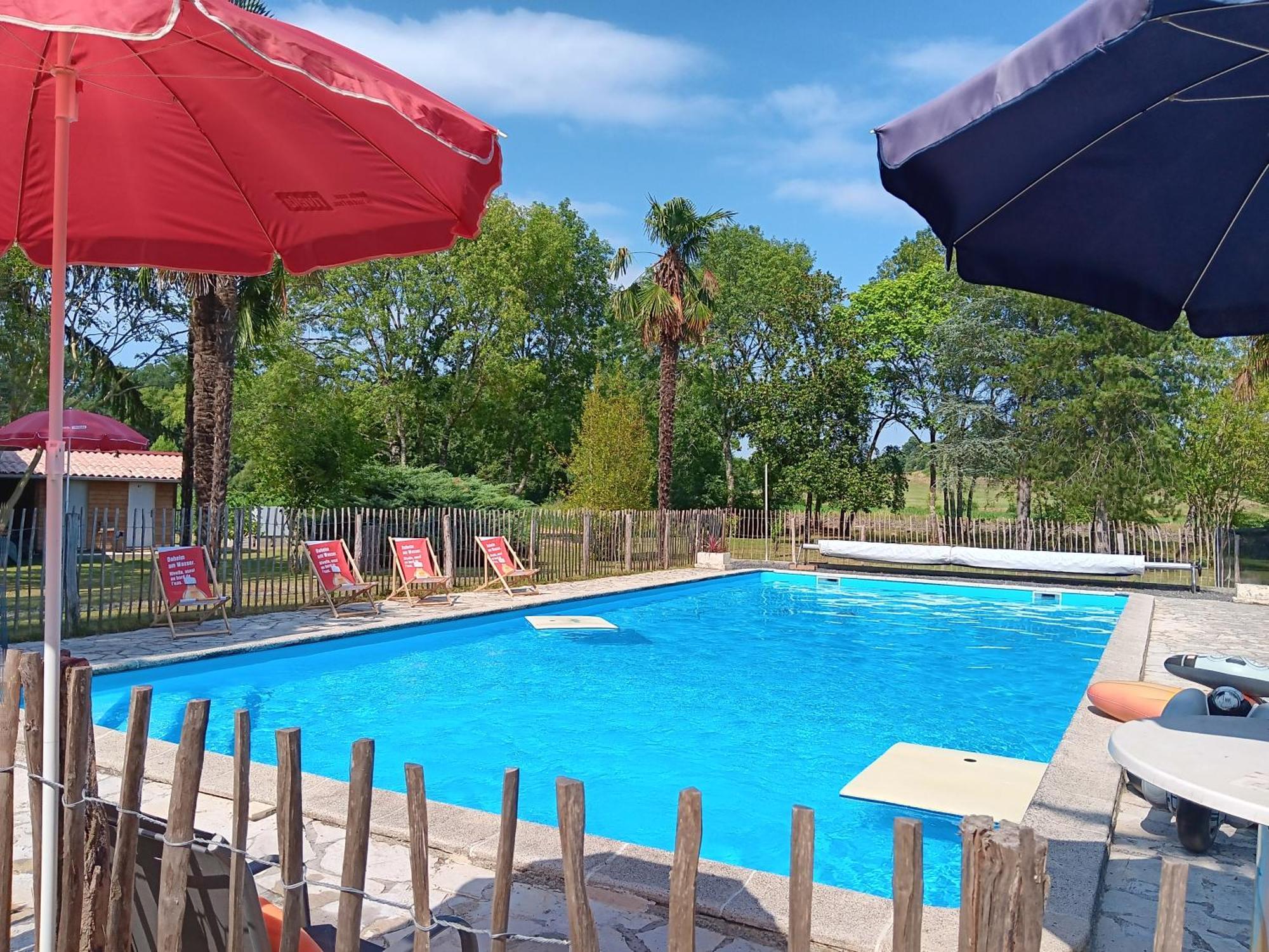 Gite Au Moulin Du Comte Bourrouillan 外观 照片