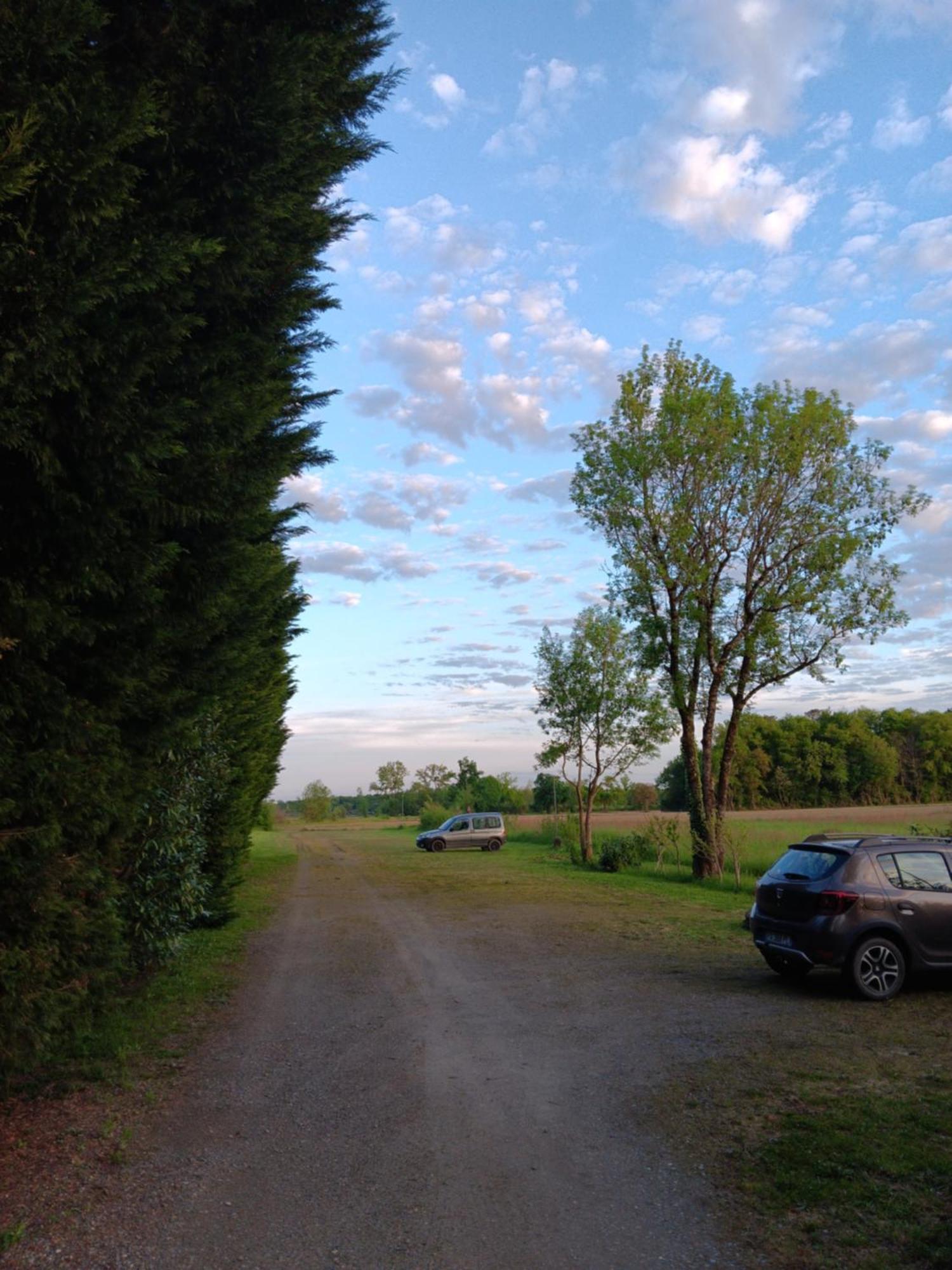 Gite Au Moulin Du Comte Bourrouillan 外观 照片